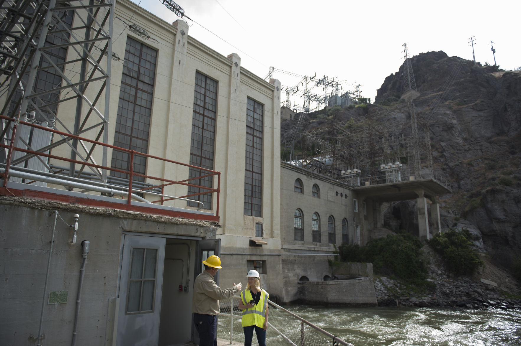 Shoshone Falls still producing power